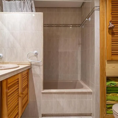 Stunning In Benalamdena With Kitchen Apartment